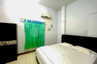 889 Guesthouse RedPartner - Medan - 1