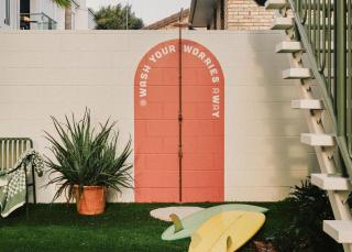 The Cheshire Cat Boutique Motel - 6