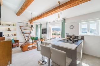 Facing old Port of Cannes Duplex WOW this view Olam Properties - 2