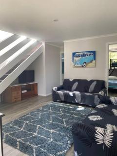 Coastal Retreat, 400 Metres to beach - Cowes - 9