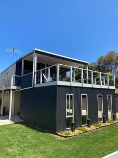 Coastal Retreat, 400 Metres to beach - 8