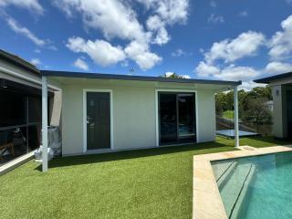 Lakeside Retreat - Gold Coast - 6