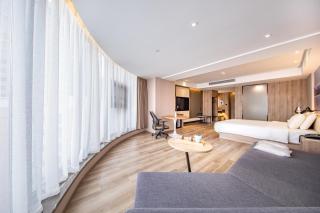 Atour Hotel Huizhou Huiyang High-speed Railway Station - Huiyangshi - 1