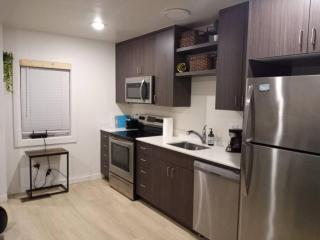 KarKens Container Home - Salmon - 2