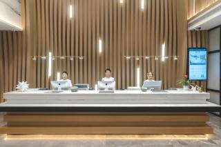 Atour Hotel Zhanjiang Renmin Avenue Dingsheng Plaza - 2