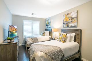 Prime Area, Game Room, Heated Pool, More! - Anthem - 8