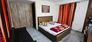 Serene Stays - 3