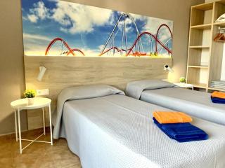 APARTBEACH FESTIVAL VILLAGE VISTAS PLAYA y PISCINAS - Salou - 3