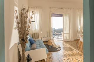 Palazzo Spada - Appartamento con balcone vista fiume in centro - 8