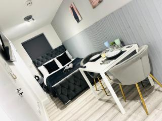 Central studios in top location - 3