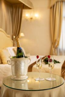 Hotel A La Commedia - Venice - 2