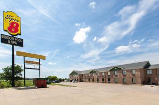 Super 8 by Wyndham Salina I-70 - Salina - 7