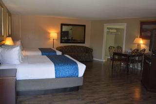 Travelodge by Wyndham Trinidad - Trinidad - 7