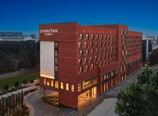 Doubletree By Hilton Bengaluru Whitefield - Bangalore - 0