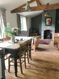 The Nut House - Squirrel Lane Lodges Ludlow - 9