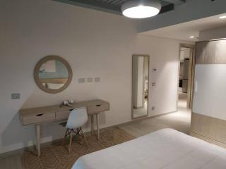 Stunning sea view service Apt. - 7
