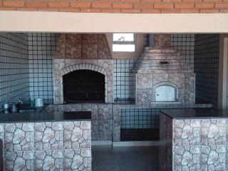 casa c/4 dormitórios e piscina - Botucatu - 9