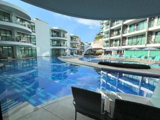 Direct pool access studio Twin Sands by Lofty - 4