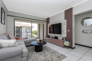 Captivating 2-Bed Apartment in Sandton - 7