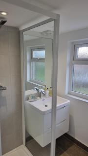 St Albans Stylish Suite with kitchenette - London Colney - 2