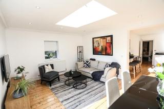 Garden Apartment with hot tub - Bath - 8