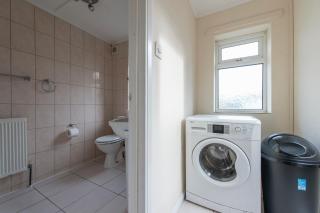 4 BED House IN Dartford 8 Beds Sleeps 10 - Kent - 6