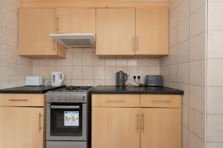 4 BED House IN Dartford 8 Beds Sleeps 10 - Kent - 5