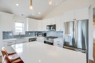 Spacious Wildwood Condo Walk to Beach! - 3