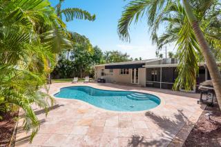 Wills off Wilton Drive 2 bed and 1 bath plus Den with Heated Pool - Fort Lauderdale - 9