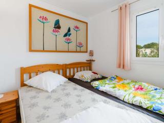 Pavillon 3 pièces avec Terrasse à Gruissan - 4 Couchages, Animaux Admis, Parking Privé - FR-1-409-31 - Gruissan - 4