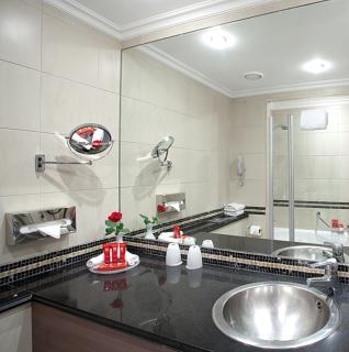 Leonardo City Tower Hotel Tel Aviv - Tel Aviv - 8