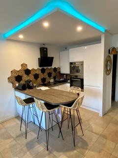 Le Port Camargue - 2 bedrooms air conditioning terrace and swimming pool! - 3