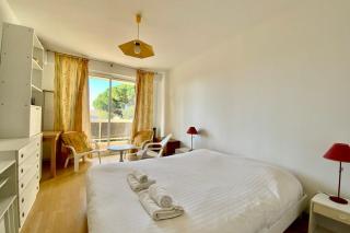 Le Marianne- 3 bedrooms and fully air-conditioned! - 4