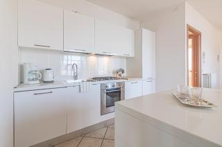 Sunny Varenna Apartment - 5