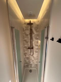 Rooms with fabulous view on Paris roofs - París - 5
