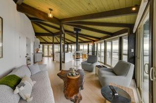 Serene Irish Beach Home with Panoramic Ocean Views! - Manchester - 0