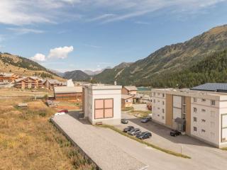 Appartement Montgenèvre: 6 pers, 2 ch + coin montagne, balcon, parking, prox commerces - FR-1-330D-56 - Monginevro - 2