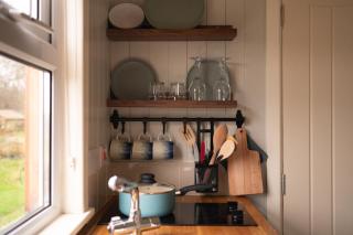 1 Bed Shepherds Hut-Sleeps 2-Free Parking-Mtn View - Omagh - 1