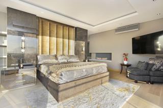 Baronetcy Kings Villa - Plattekloof - 7