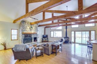 Wasilla Spruce Moose Cabin Lakefront and Hot Tub! - Wasilla - 9