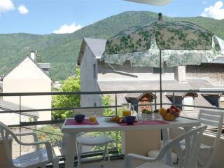 Proche Thermes - T2 Cabine avec Balcon, Parking et Wifi - Animaux admis - FR-1-313-170 - Luchon - 3