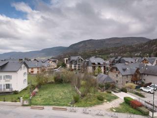 Duplex confortable avec 2 chambres, balcon et parking à Saint Lary village, proche des thermes et télécabine - FR-1-296-336 - 1