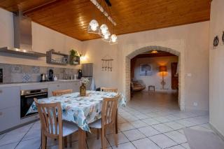La maison des Jolicoeurs - Saint-Christophe-sur-Guiers - 6
