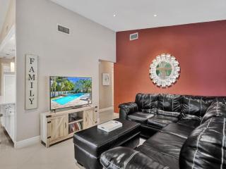 Lush and quiet oasis for 7, pool, close to beach - Fort Lauderdale - 5