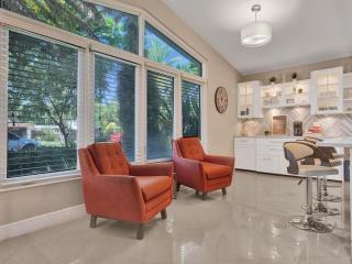 Lush and quiet oasis for 7, pool, close to beach - Fort Lauderdale - 4