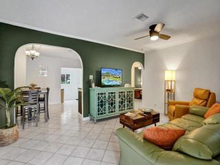 3 min. walk to Wilton Drive, pool and huge yard - Fort Lauderdale - 7