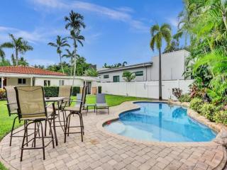 3 min. walk to Wilton Drive, pool and huge yard - Fort Lauderdale - 3