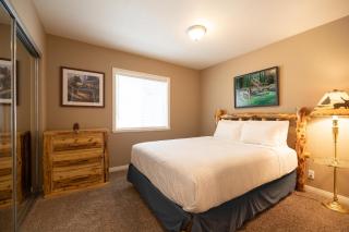 No. 23 Bear City Retreat - Woodlands - 1