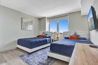 Spacious Luxury Ocean View 4 Bdrs 3Baths 17 FL - Hallandale Beach - 5