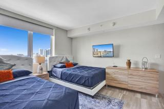 Spacious Luxury Ocean View 4 Bdrs 3Baths 17 FL - Hallandale Beach - 4